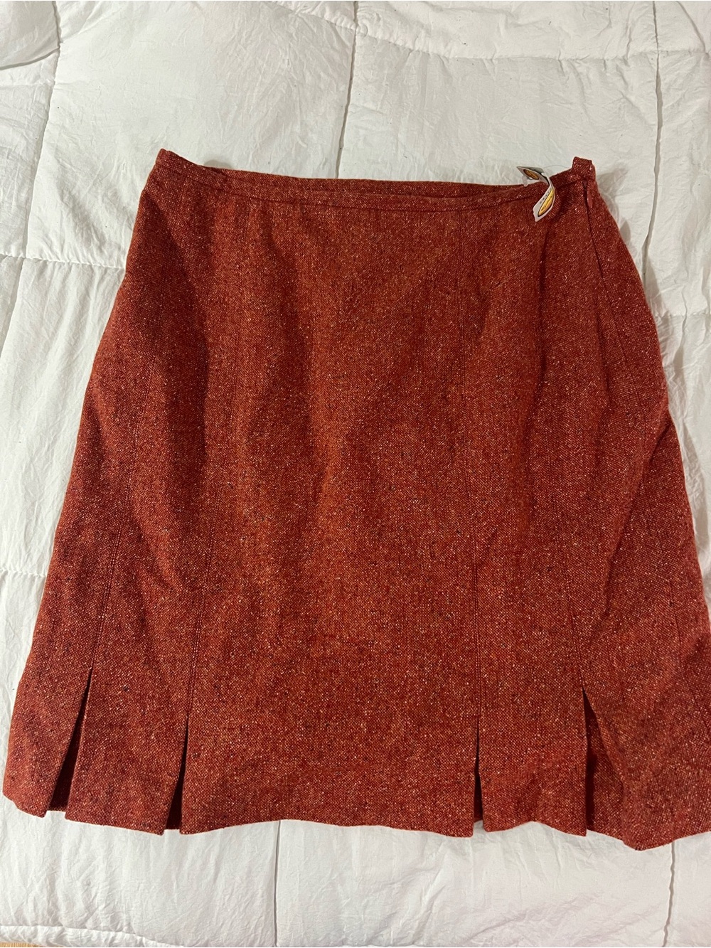 Women's Red Tweed Pleated Hem Skirt